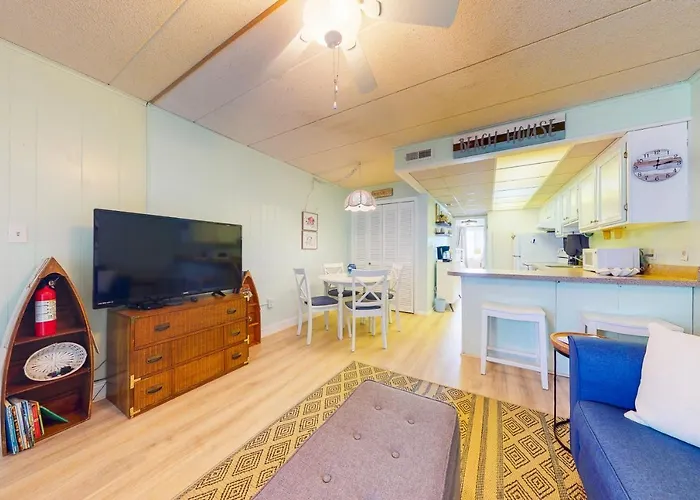 Beach House 306